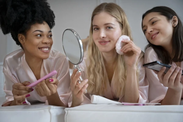 راهنمای جامع انتخاب لوازم آرایشی باکیفیت بر اساس نوع پوست و نیاز شما