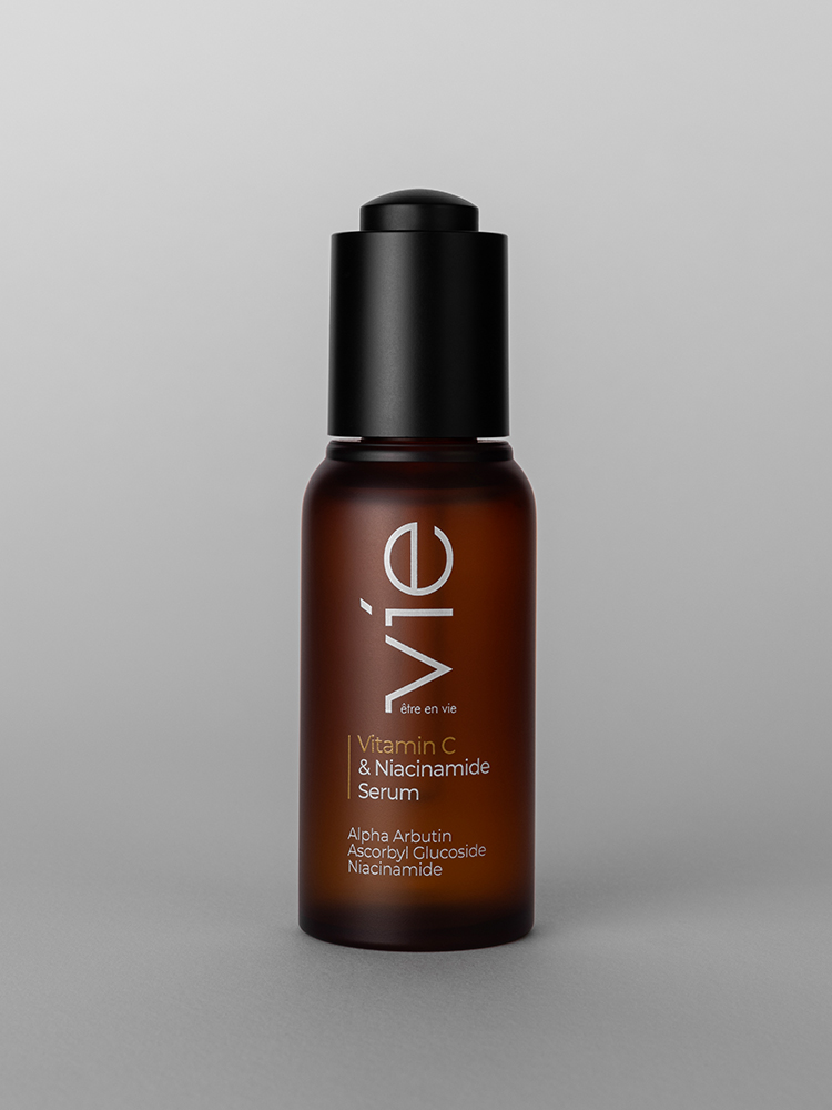سرم ویتامین C و نیاسینامید وی (VIE)