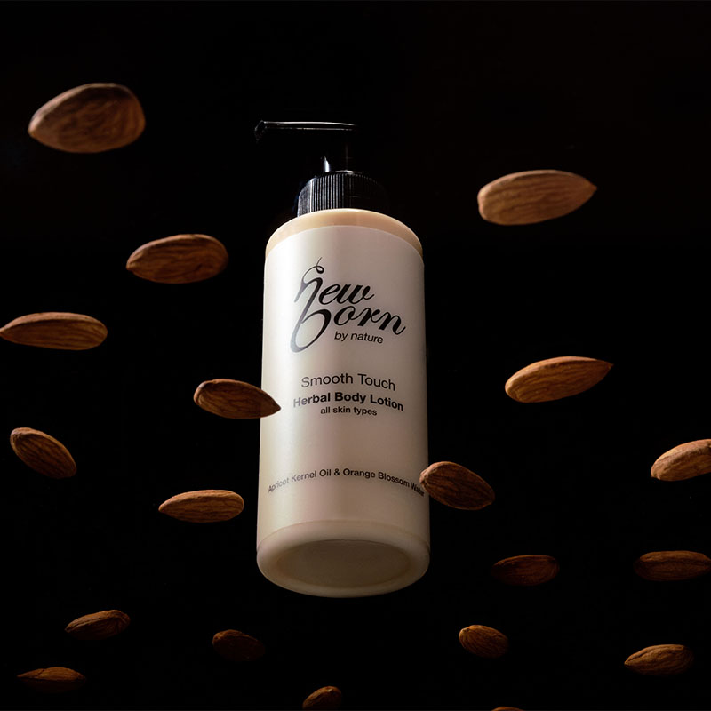 NEW BORN SMOOTH TOUCH HERBAL BODY LOTION 200 ML 2